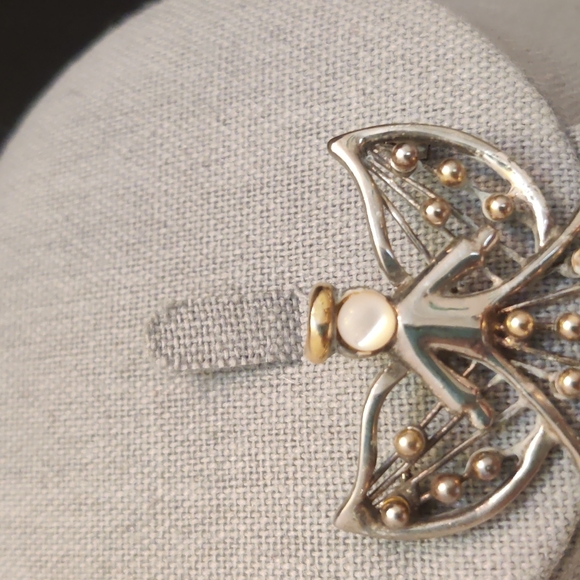 Angel Pin - Picture 3 of 4